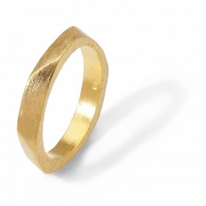 Faceted Band Classic Gold